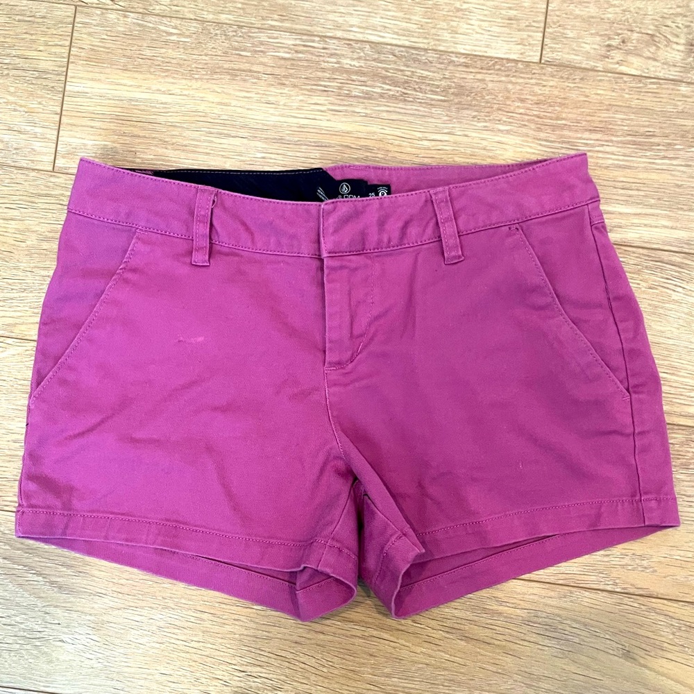 Volcom shorts